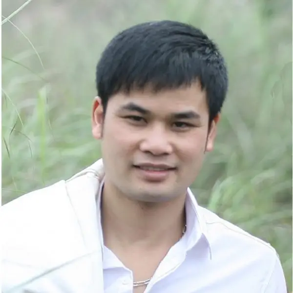 Khách hàng thân thiết Võ Tòng đánh mèo